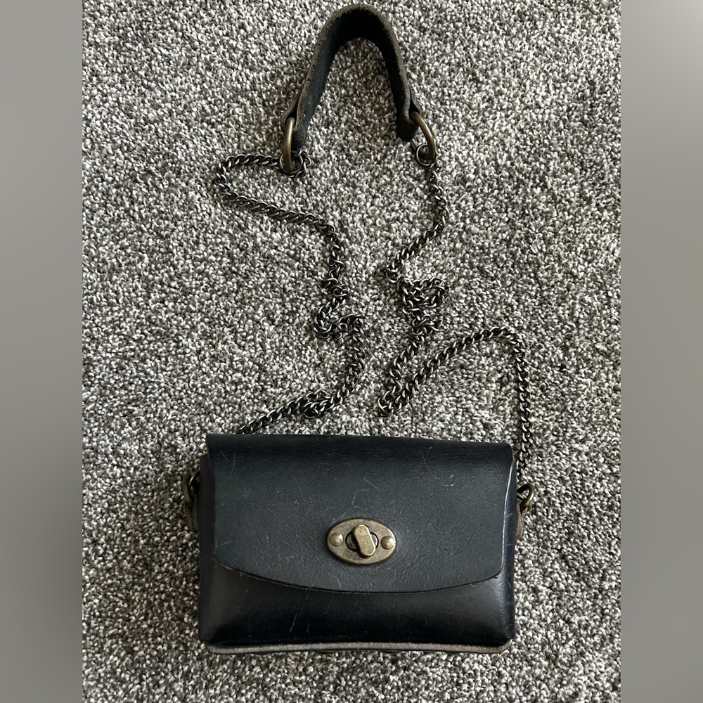 Love 41 Umaragi Crossbody